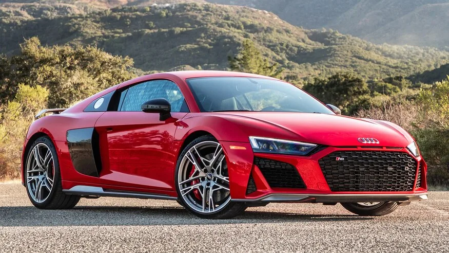 mobil sport audi r8