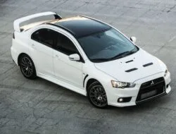 Mitsubishi Lancer Evo X: Mobil Legendaris yang Menggoda