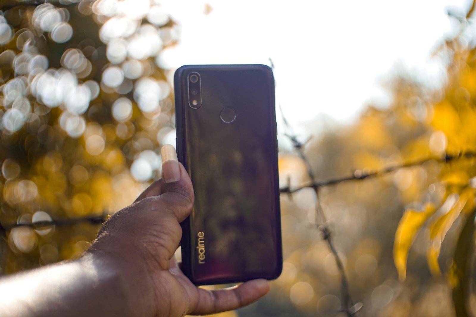 Handphone terjangkau di bawah 1 juta dengan layar besar, kamera 48MP, dan baterai tahan lama