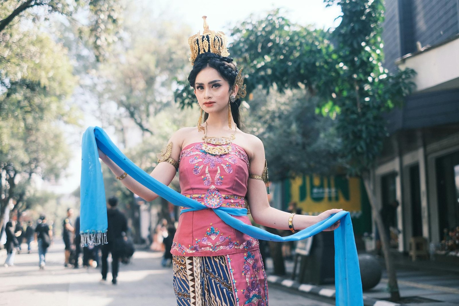 Wisata Bandung terbaru menawarkan pengalaman seru di tengah keindahan alam dan budaya yang memukau.