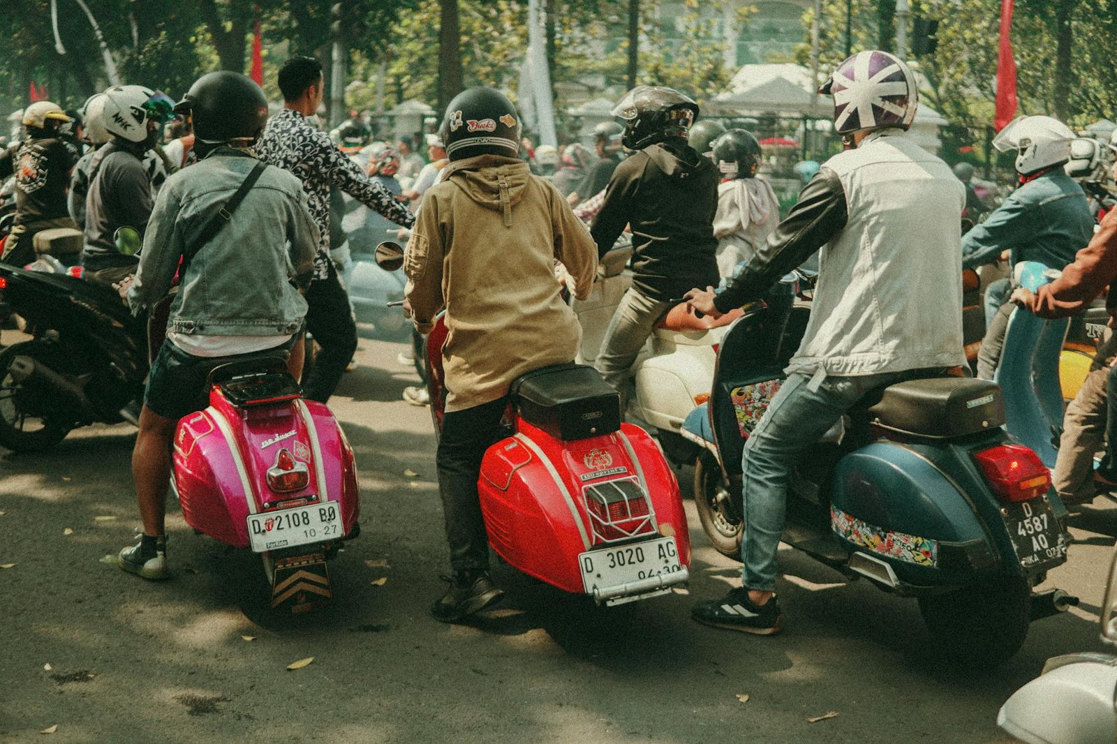 Destinasi wisata Bandung terbaru menawarkan pesona alam dan kuliner menggugah selera yang wajib dikunjungi.